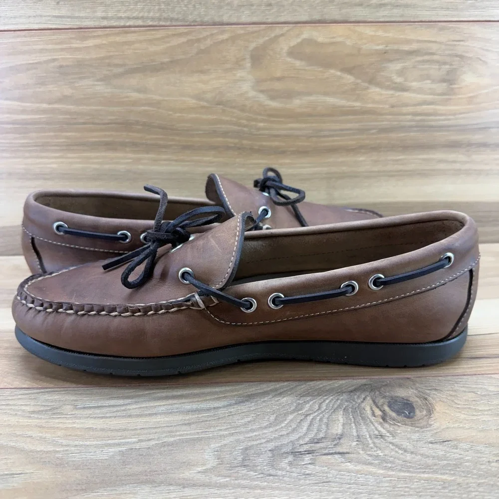 LL BEAN Camp Moc II Loafers Men 9.5 EE Handsewn Moccasins Casual Vacation Resort